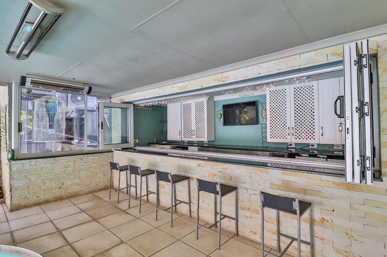 Club Cocomo Hartbeespoort Esterno foto